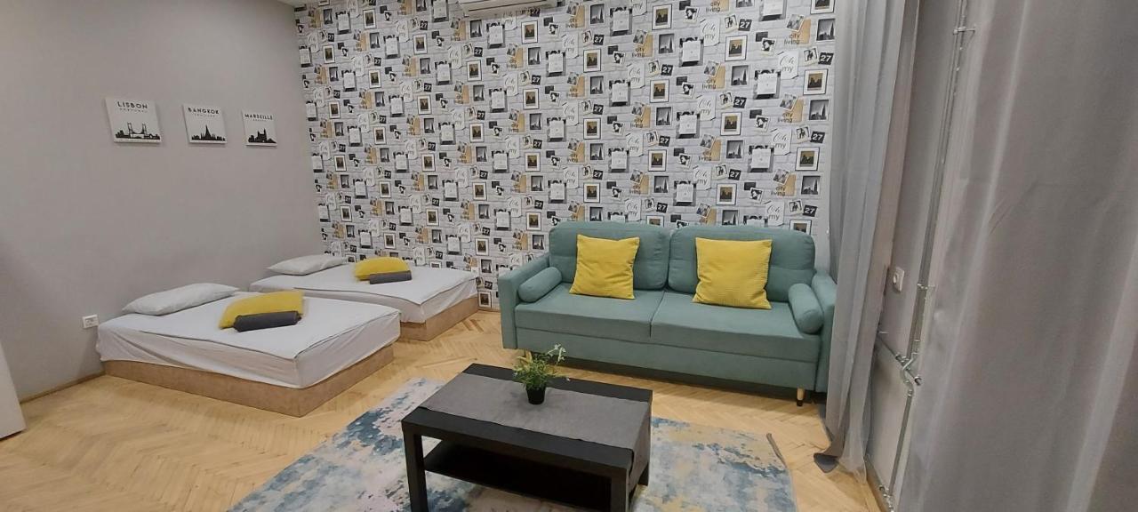 Apartment 4 In The Party District
